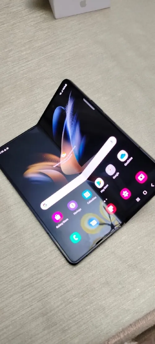 Samsung Galaxy Z Fold 4