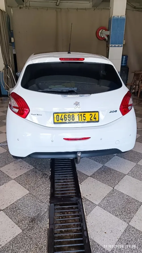 Peugeot 208 2015 Allure