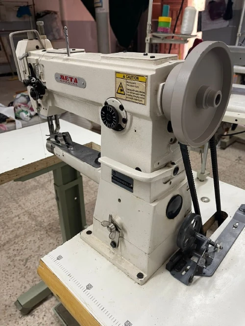 Machine bordeuse meta special triple entraînement