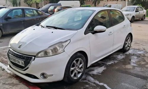 Peugeot 208 2014 