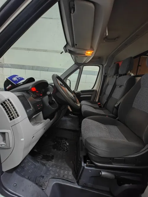 Peugeot Boxes 2010