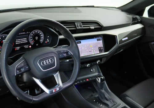 Audi Q3 2025 Sline