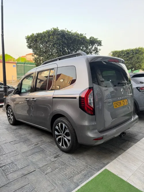 Renault Kangoo 2025 