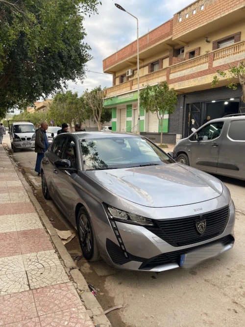 Peugeot 308 2023 
