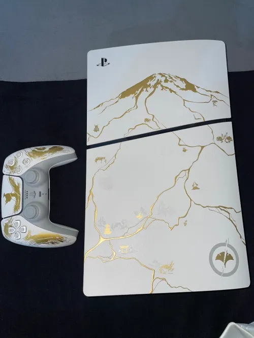 Console PS5 Standard Édition limitée Ghost of Yōtei Gold plus Cd Fc26