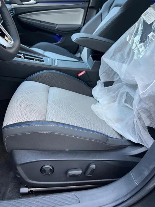 Volkswagen Golf 8.5 Black Black 2026 Malle Electrique