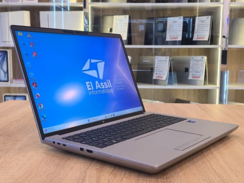 (VENDU) HP STATION ZBOOK FURY 16 G9 I7-12800HX 32G 1T SSD RTX2000 ADA 16" IPS WINDOWS11