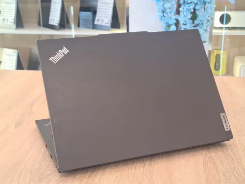 Lenovo ThinkPad E14 Gen 6 Ryzen 5 7535HS 16Go 256GB NVMe 14" FHD IPS 