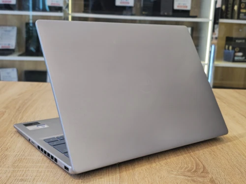 LAPTOP DELL INSPIRON 14 PLUS 7440  ULTRA 9 185H 32G 1T SSD 14'' 3K QHD+ WIN11
