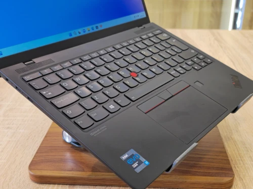(VENDU) LENOVO THINKPAD X1 NANO GEN 1 I7-1160G7 16Go 512GB NVMe 13.3" FHD+ IPS