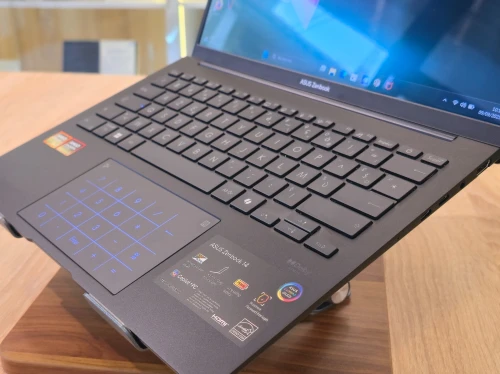 (VENDU) ASUS ZENBOOK 14 AMD RYZEN AI 7 350W 32G 1T SSD 14'' OLED 3K WIN11