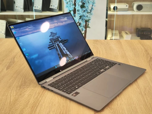 [VENDU] Samsung Galaxy Book4 Pro Ultra 7 155H 16Go DDR5 512GB NVMe 16" 3K AMOLED 120Hz TACTILE 360