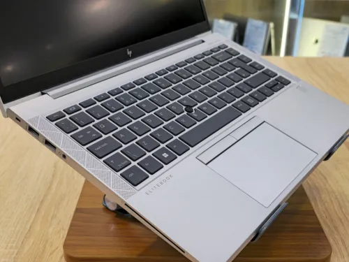 HP EliteBook 845 G8 Ryzen 5 PRO 5650U 16Go 256GB NVMe 14" FHD IPS WINDOWS 11