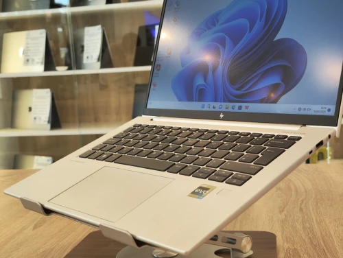 HP EliteBook 840 G9 i7-1255U 16Go DDR5 512GB NVMe 14" FHD+ IPS