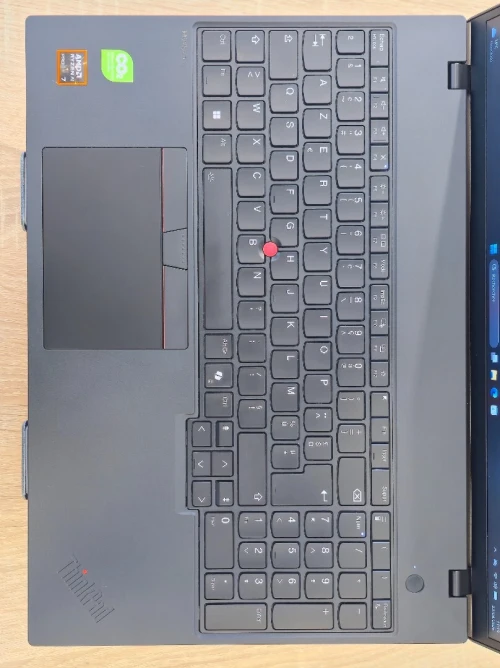 LAPTOP LENOVO THINKPAD P16S GEN-4  RYZEN 7 PRO 350 /32G/512G SSD/RADEON 860M/16'' WUXGA/ WIN11