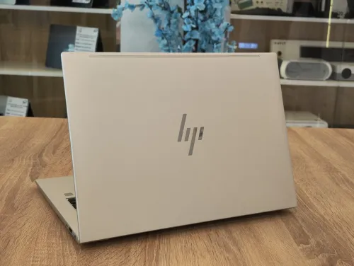 HP EliteBook 840 G9 i7-1255U 16Go DDR5 512GB NVMe 14" FHD+ IPS