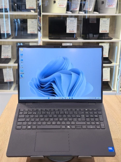 DELL PRO 16 PC16250 CORE 5 120U/16G/512G SSD NVME 16'' FHD+ WIN11 NEW