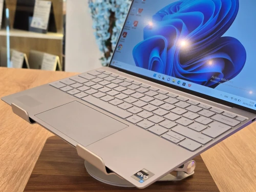 Dell XPS 9320 i7-1260U 16G 512GB 13,4" FHD+ IPS WIN11