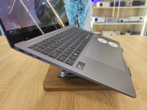 (VENDU) SAMSUNG GALAXY BOOK4 ULTRA 2024 ULTRA 9-185H 32G 1T SSD RTX4070 8G 16'' OMOLED TACTIL