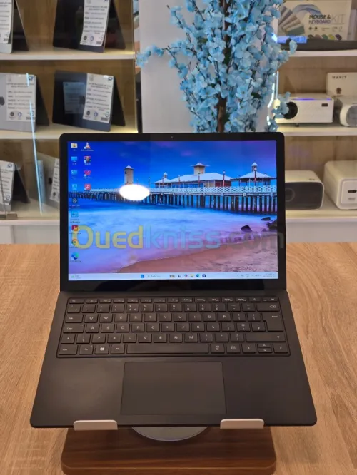 (VENDU) Microsoft Surface Laptop 4 1951 i7-1185G7 16Go 256GB NVMe 13,5" PixelSense 2,5K TACTILE 
