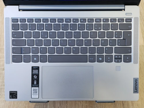 LAPTOP LENOVO IDEAPAD SLIM-5 14Q8X9  SNAPDRAGON X PLUS X126100 32G 512G SSD 14'' WUXGA OLED WIN11