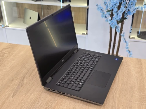 ( VENDU ) STATION DELL PRECISION 7780 I9-13950HX 32G 1T SSD RTX 3500 ADA 12G 17.3'' FHD SOUS EMBALLAGE