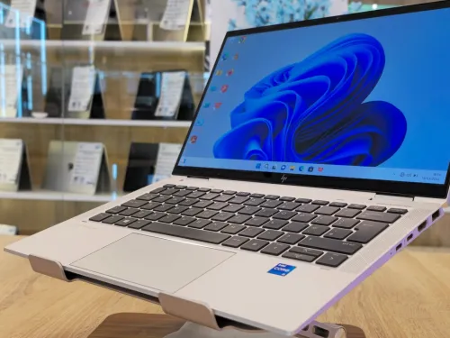 (VENDU) HP EliteBook x360 1030 G8 i5-1135G7 16Go 256GB NVMe 13,3" 4K IPS TACTILE 360