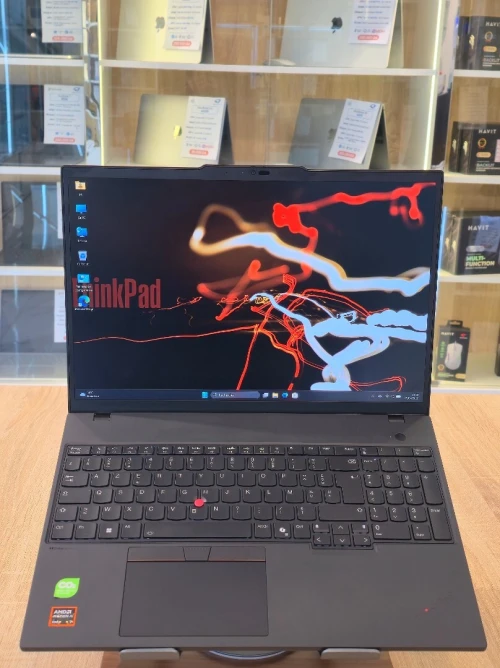 LAPTOP LENOVO THINKPAD P16S GEN-4  RYZEN 7 PRO 350 /32G/512G SSD/RADEON 860M/16'' WUXGA/ WIN11