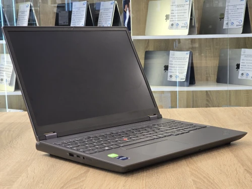 (VENDU) Station Lenovo ThinkPad P16 Gen2  i7-13850HX 32G RTX 2000 ADA 8G 16" IPS 165HZ