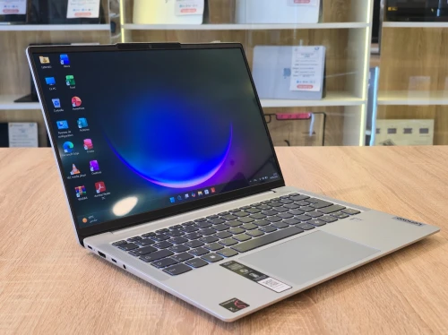 LAPTOP LENOVO IDEAPAD SLIM-5 14Q8X9  SNAPDRAGON X PLUS X126100 32G 512G SSD 14'' WUXGA OLED WIN11