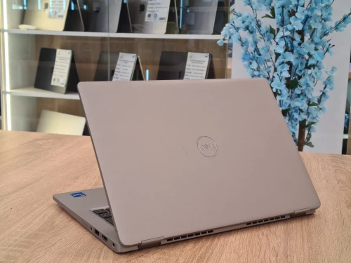 (VENDU) Dell Latitude 5320 i5-1145G7 16Go 256GB NVMe 13,3" FHD IPS