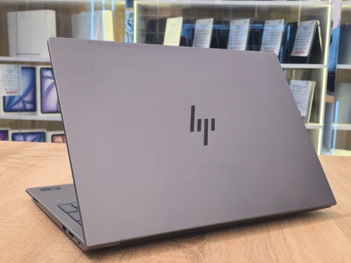 (VENDU) STATION HP ZBOOK POWER G11 ULTRA 9 185H 32G 1T RTX 2000 ADA 16'' IPS