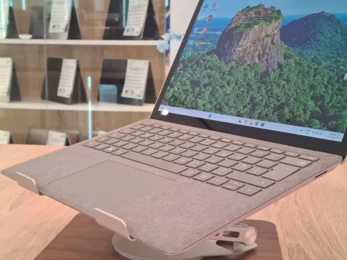 (VENDU) Microsoft Surface Laptop 5 1950 i7-1265U 16Go DDR5 512GB NVMe 13,5" 2,5K PixelSense TACTILE