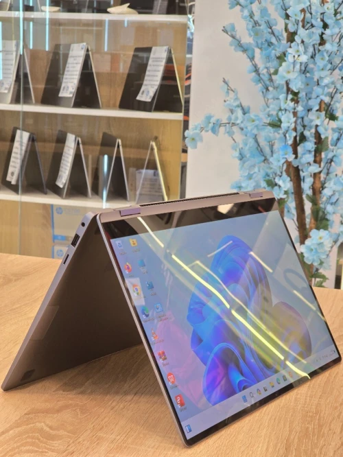 (VENDU) SAMSUNG GALAXY BOOK 4 2025 2IN1 CORE 7 150U 16G 512G 15.6 AMOLED TACTIL 360