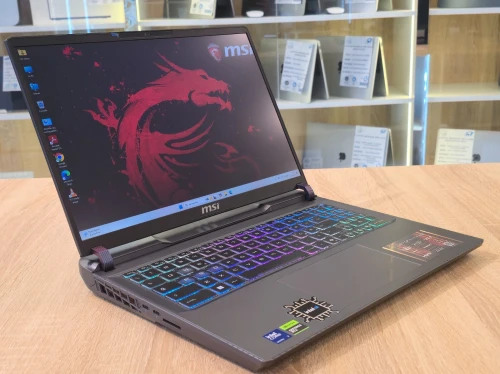 (VENDU) MSI VECTOR 16HX AI A2XWHG 2025 ULTRA 7-255HX 32G 1T SSD RTX 5070 TI 12G 16" QHD 240HZ