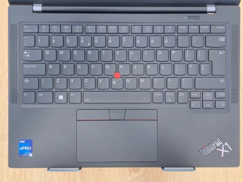 (VENDU) LENOVO THINKPAD X1 CARBON GEN11  I7-1355U 32G  512G SSD 14'' FHD+