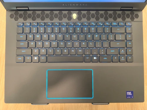 (VENDU) DELL ALIENWARE M16 R2  ULTRA9-185H 16 CORE/32G/1T SSD/RTX 4070/16'' QHD SOUS EMBALLAGE