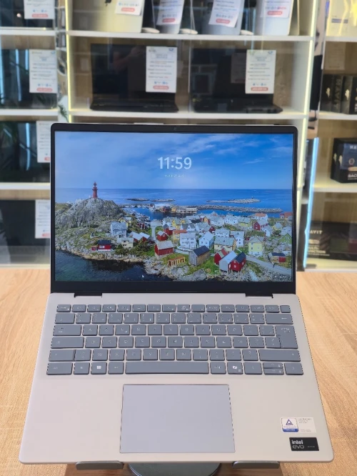 LAPTOP DELL INSPIRON 14 PLUS 7440  ULTRA 9 185H 32G 1T SSD 14'' 3K QHD+ WIN11