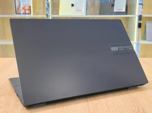 ASUS VIVOBOOK E1504F RYZEN 5 7520U 16G  512G SSD 15.6' FHD  WIN 11