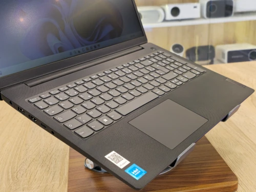 LENOVO V15 G2 IJL  CELERON N4500  8G 256G SSD 15.6INCH  SOUS EMBALLAGE
