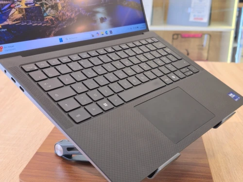 LAPTOP DELL STATION PRECISION 5490 ULTRA-9 185H 64G 2T SSD RTX 2000 ADA 8G 14'' FHD+