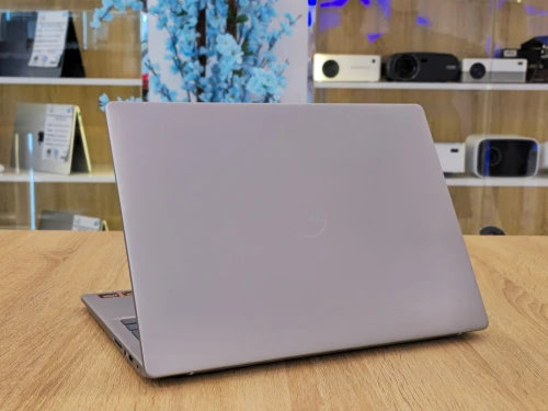 (VENDU) DELL INSPIRON 14 5445  RYZEN 7 8840u W/16G 512G SSD RADEON 780M 14 INCH FHD+