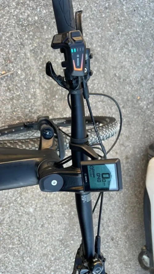 Vélo électrique cube création