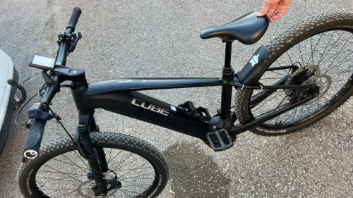 Vélo électrique cube création