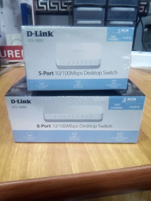 Switch Réseau 5 & 8 ports RJ45 (10/100 Mbps)