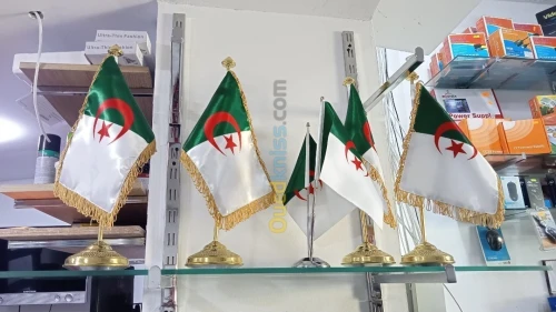 Drapeau National avec support pour bureau
