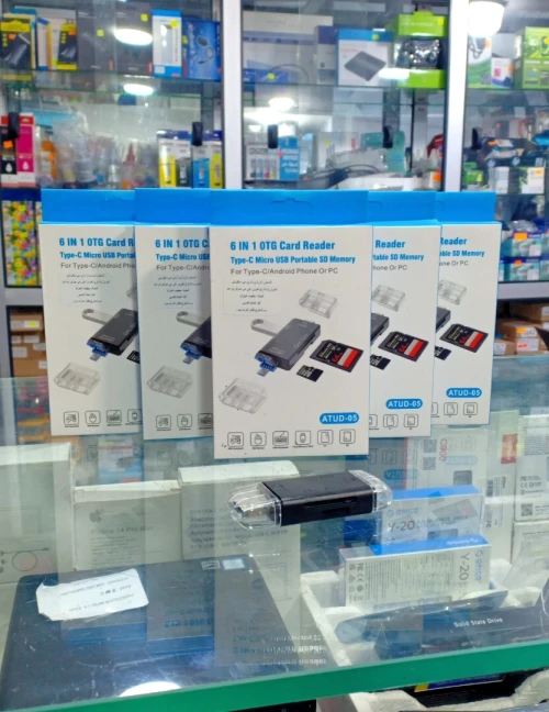 Lecteur de cartes 6 en 1 (OTG, Type-C, USB pour téléphone, PC )