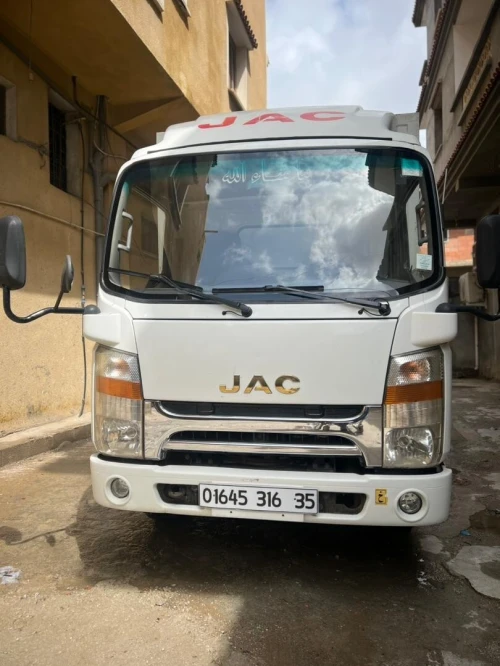JAC CAMION 2016