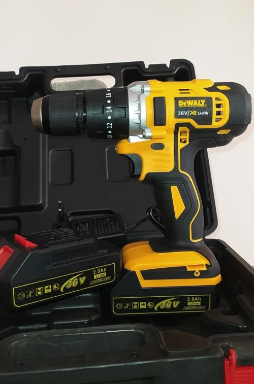 VISSEUSE : HONEST PRO BRUSHLESS (sans charbon) (20V). et  BOSCH 36V + 4AH