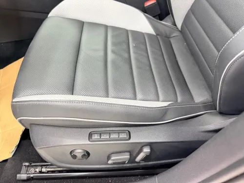 Volkswagen Golf 8.5 R 2025 R lin